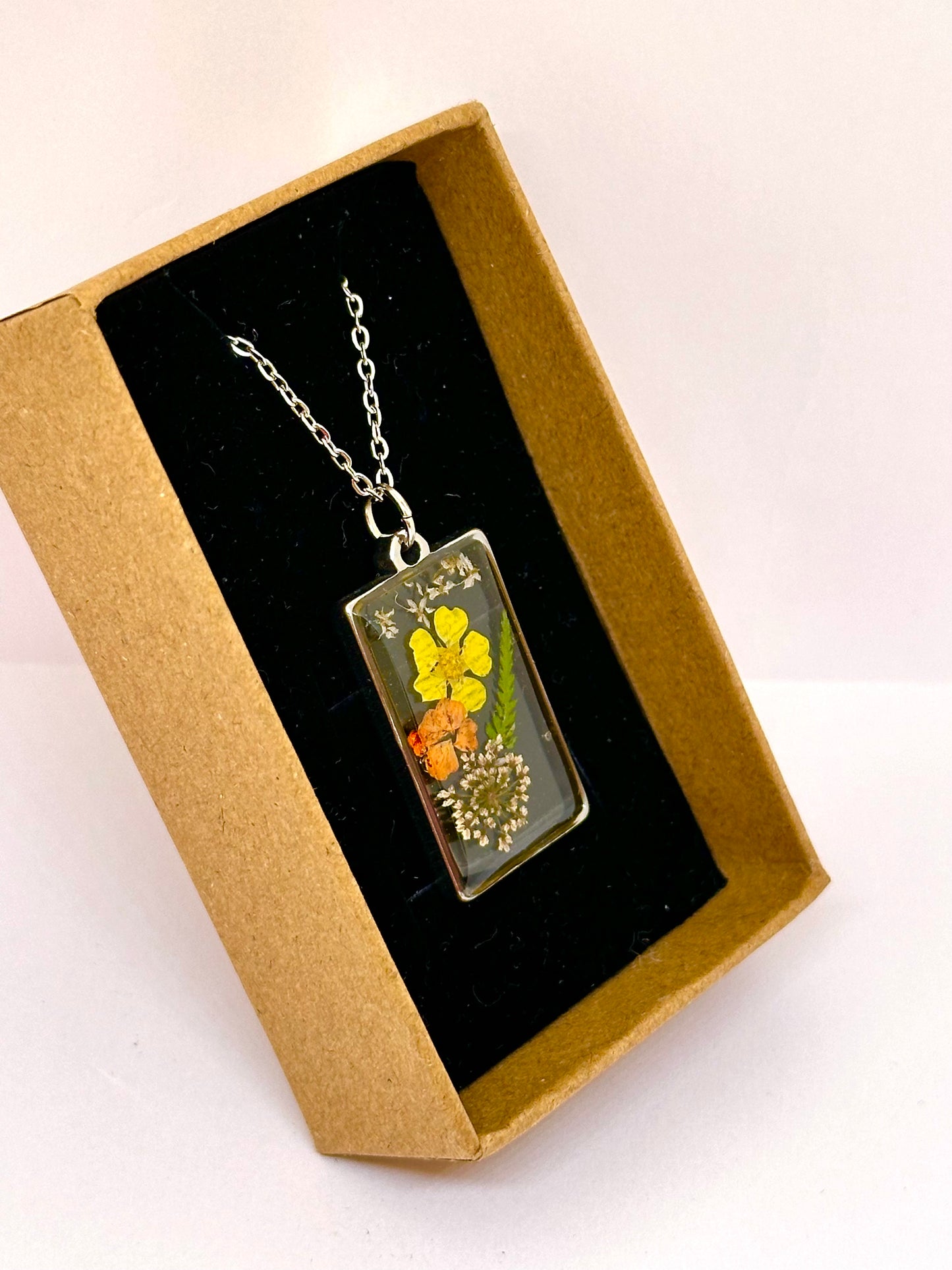 Collar Ventana Silvestre