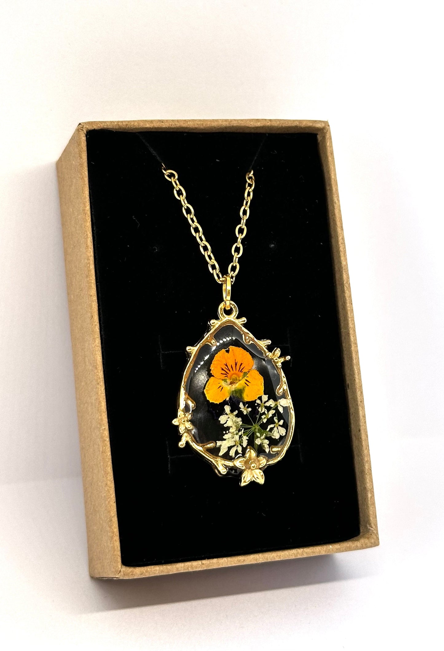 Collar Romantic Viola