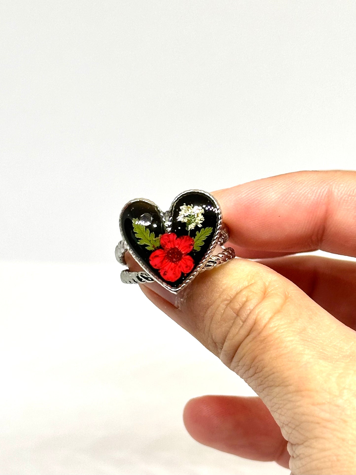 Hjärtring - röd blomma (veronica)