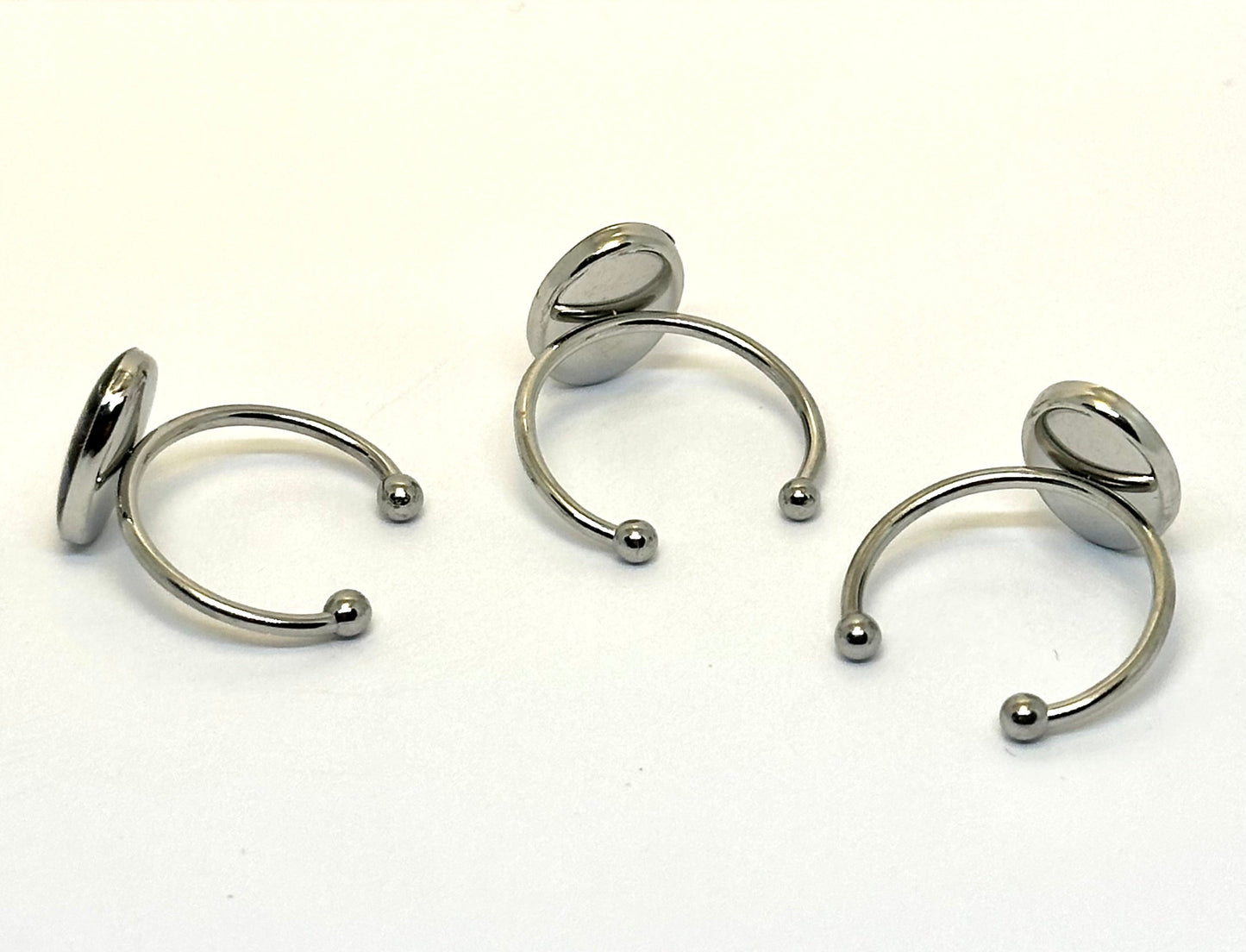 Veronica blommaring - svart bakgrund