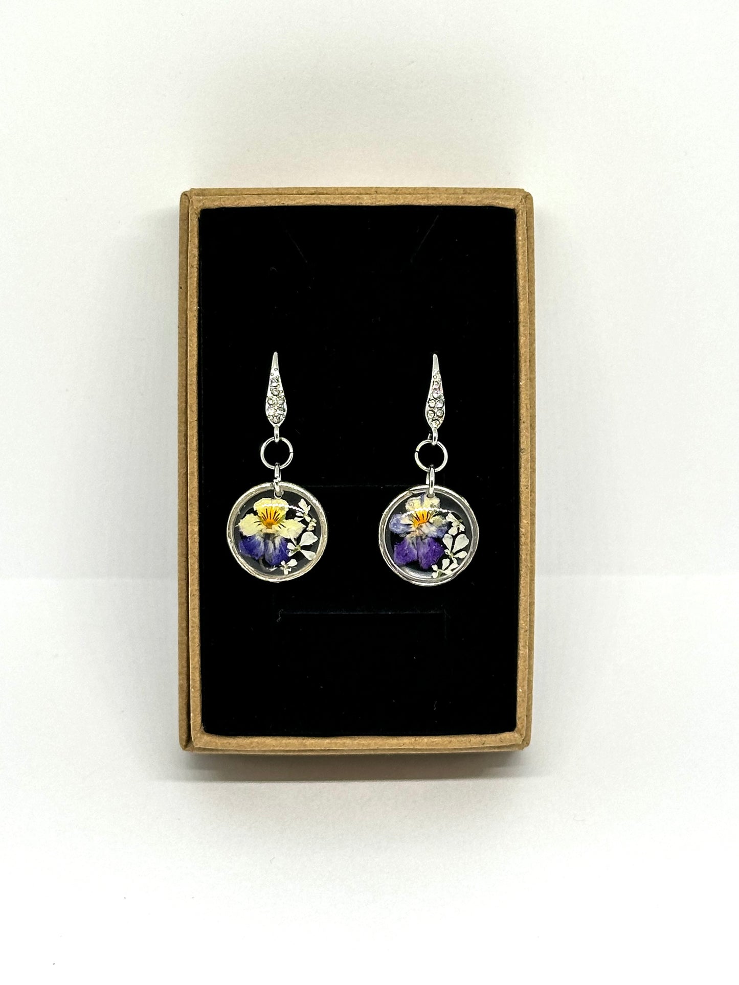 Mini violetta örhängen 