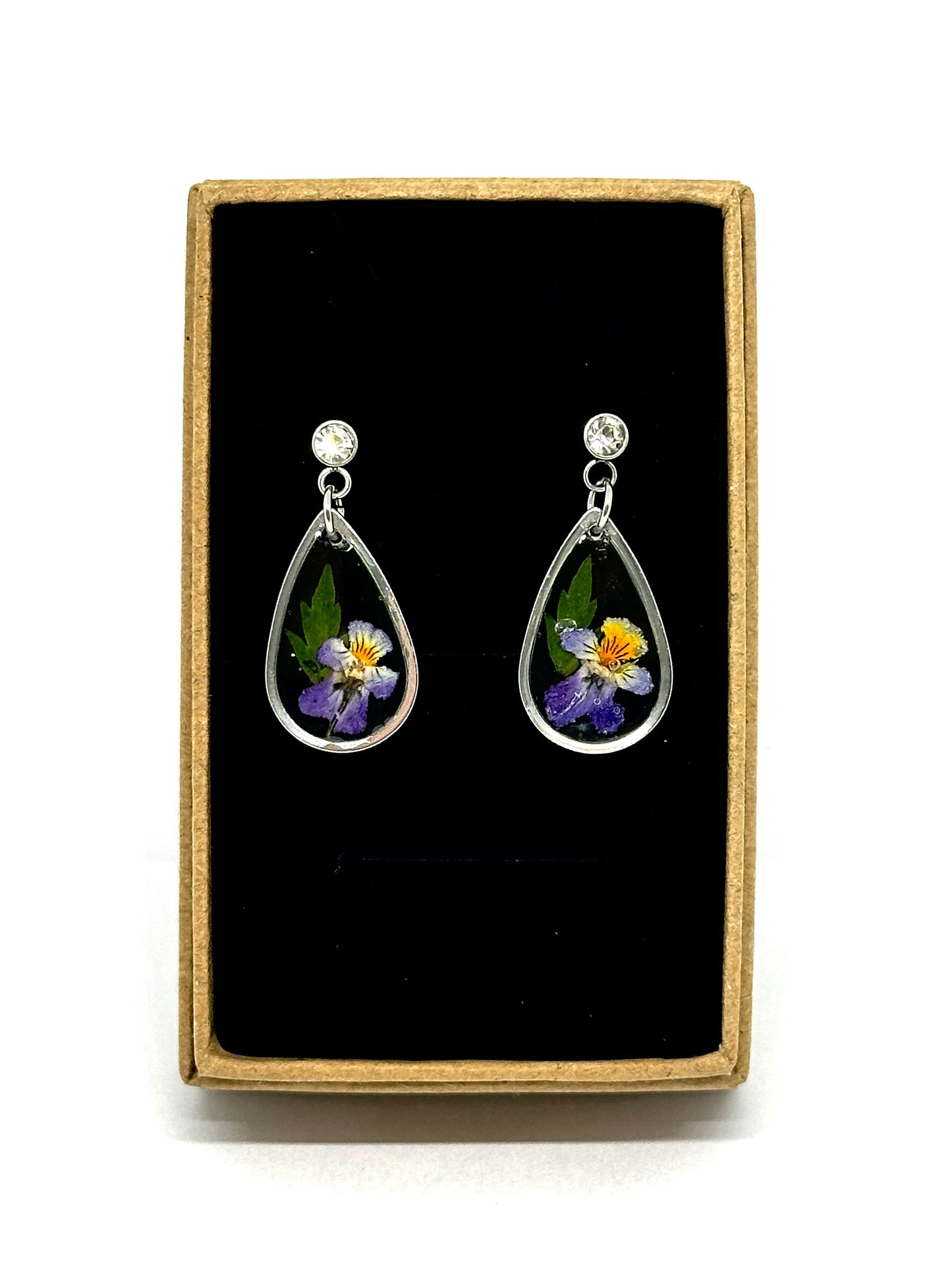 Mini violetta örhängen 