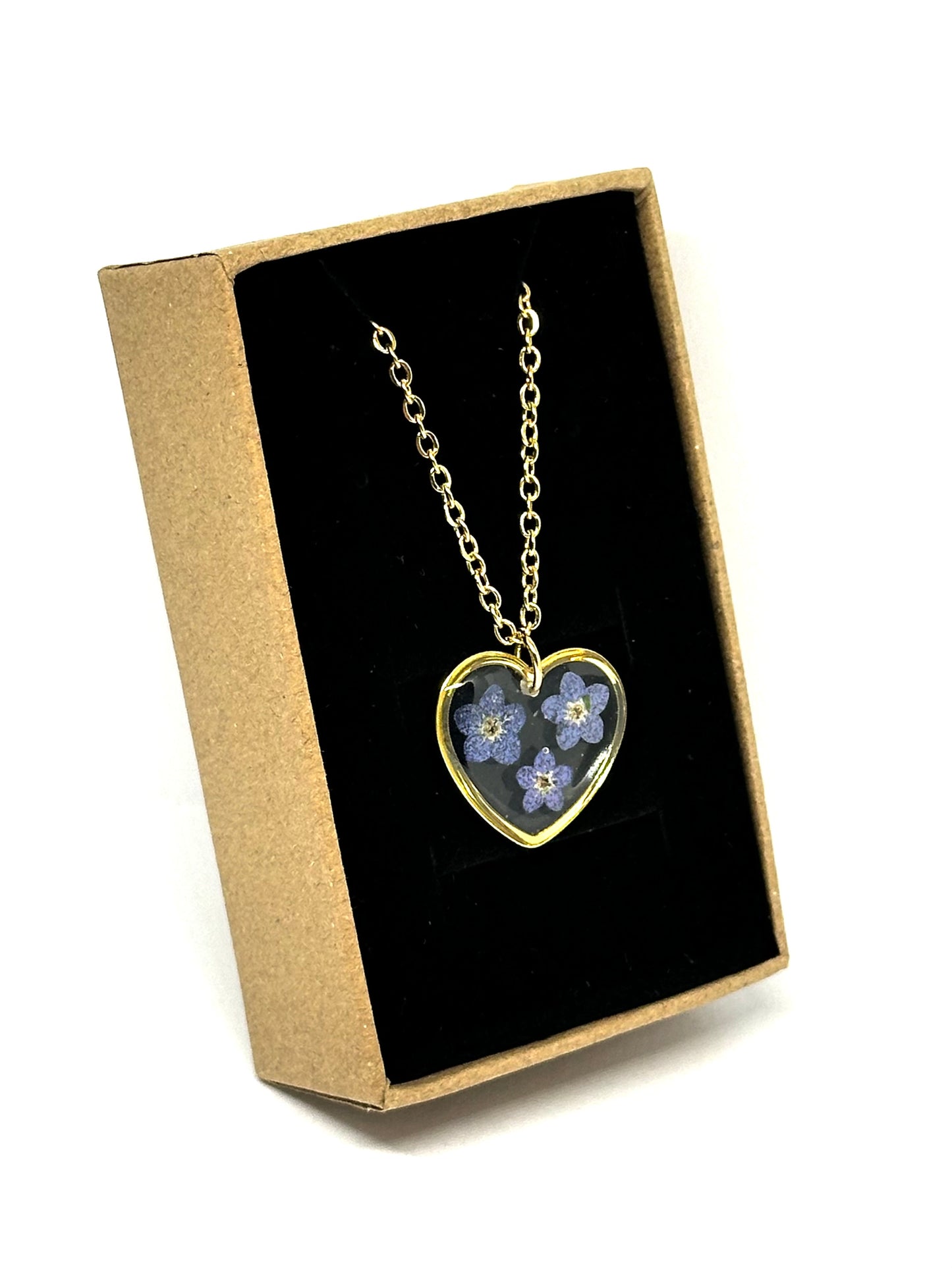 Förgätmigej-inte-hjärthalsband