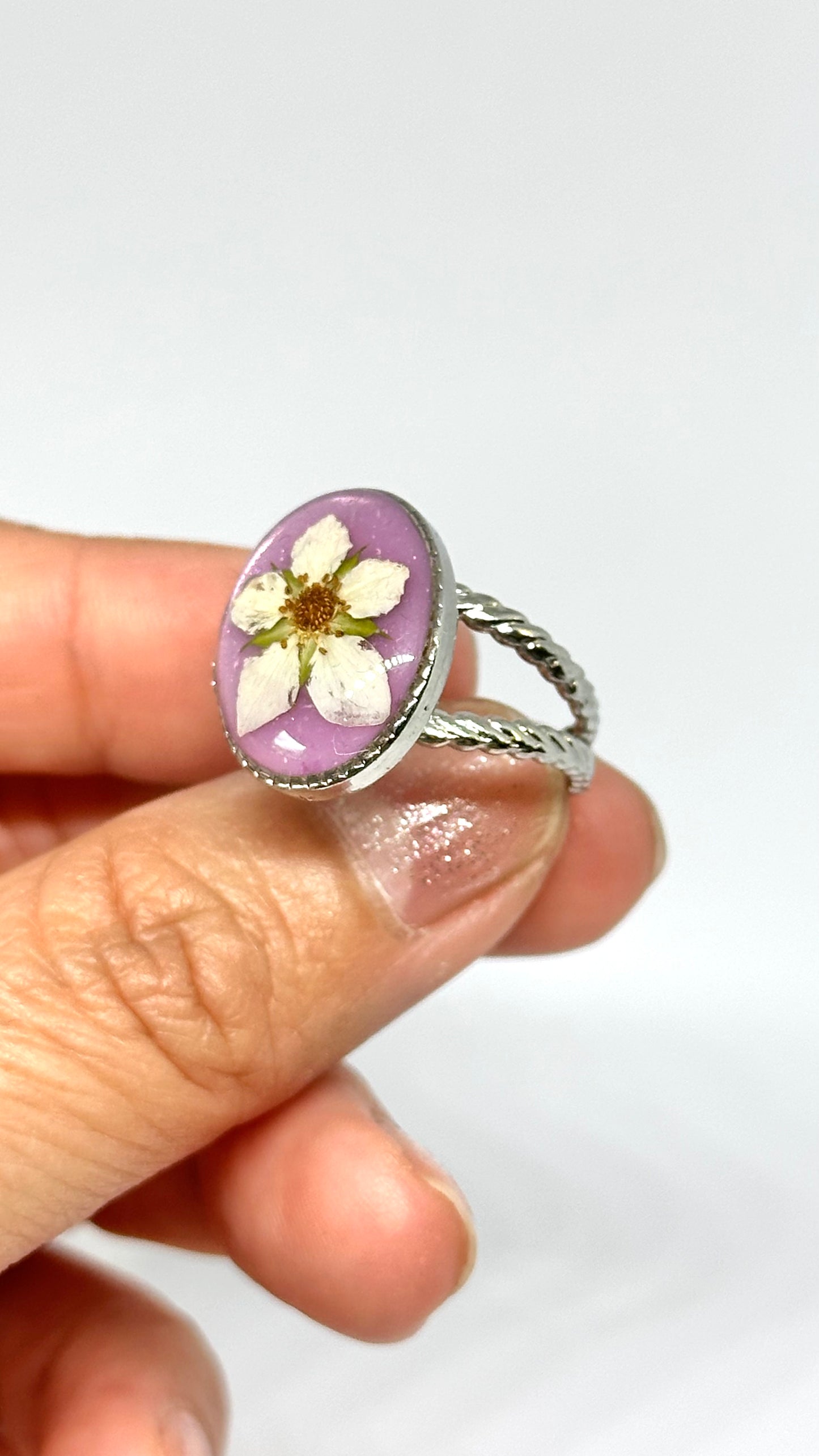 Ring Aleida - vild jordgubbsblomma