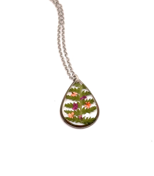 Collar Lágrima Helecho y Flores Silvestres