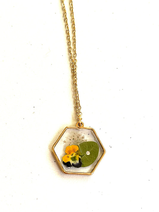 Collar Violeta Silvestre