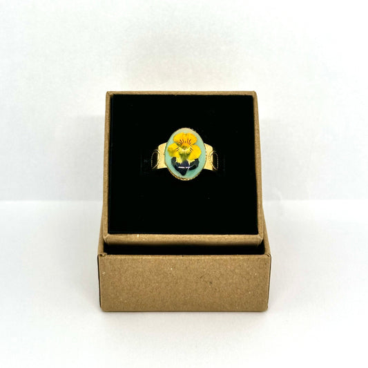 Anillo Dorado Violeta Salvaje