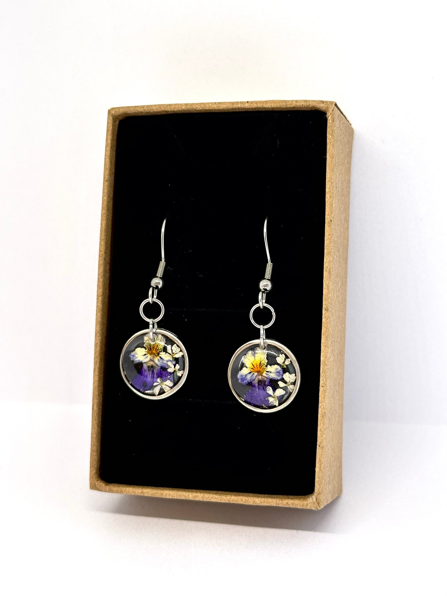 Pendientes Violeta Salvaje y Hundkäx