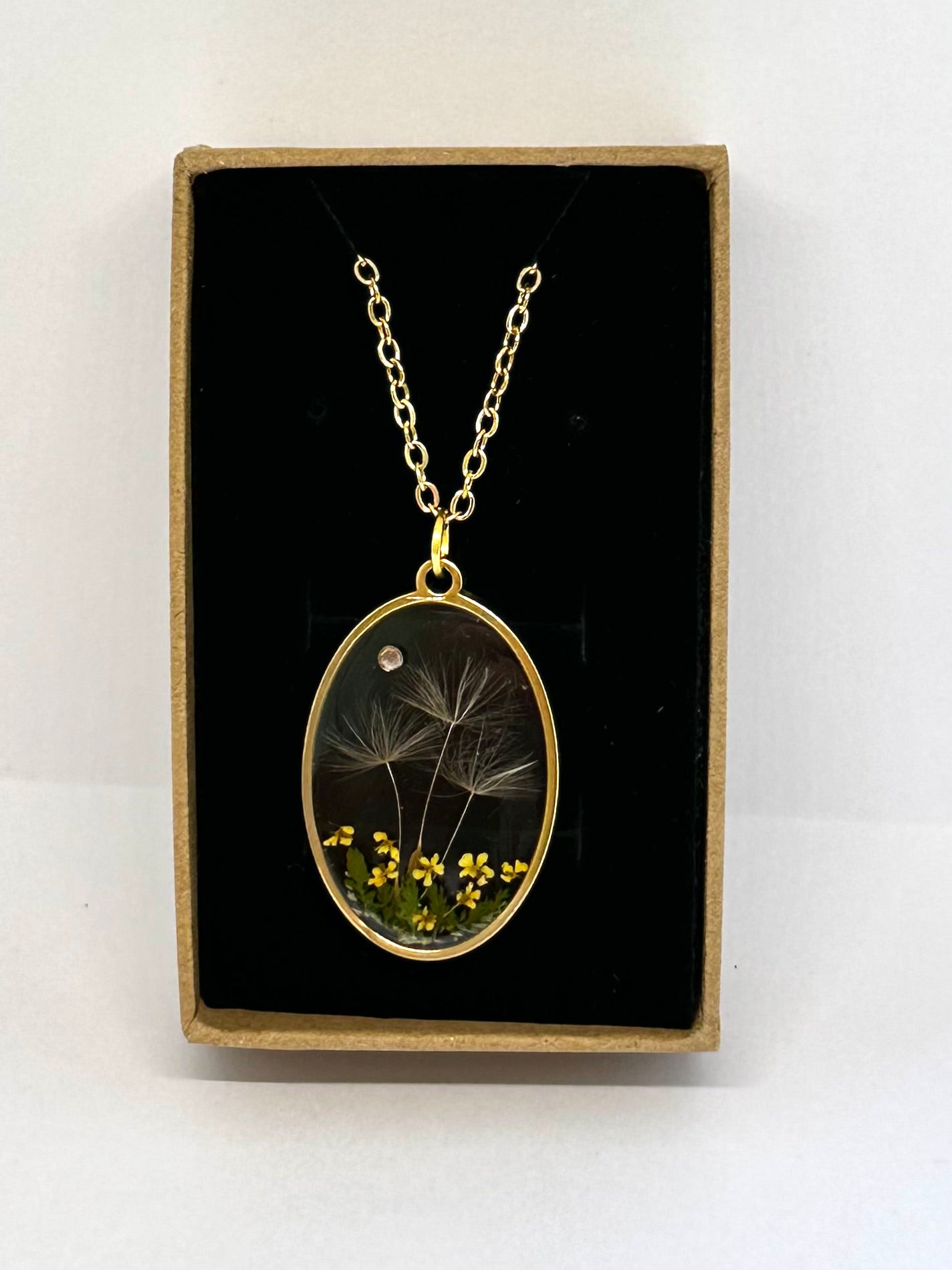 Collar Oval Diente de león